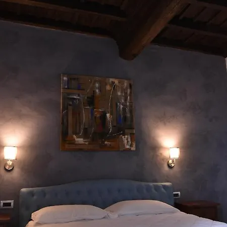 La Piazzetta 4*