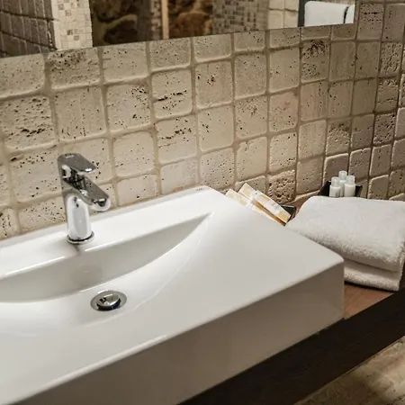 La Piazzetta Pensión 4*
