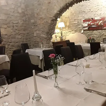 La Piazzetta 4*