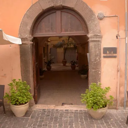La Piazzetta Ristorante Affittacamere Anagni